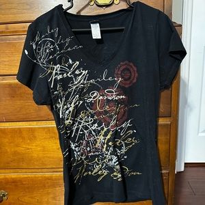 🧡 Harley-Davidson V-neck Tee Size XL